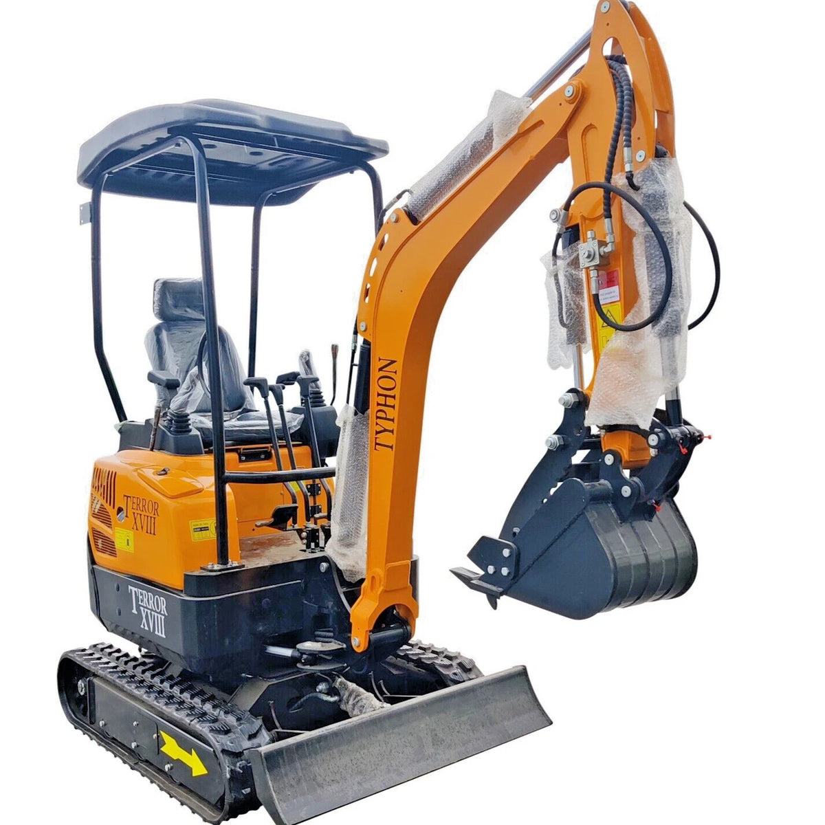 2025 TYPHON TERROR XX Lux Mini Excavator 4000 lb Rubber Track Kubota D902